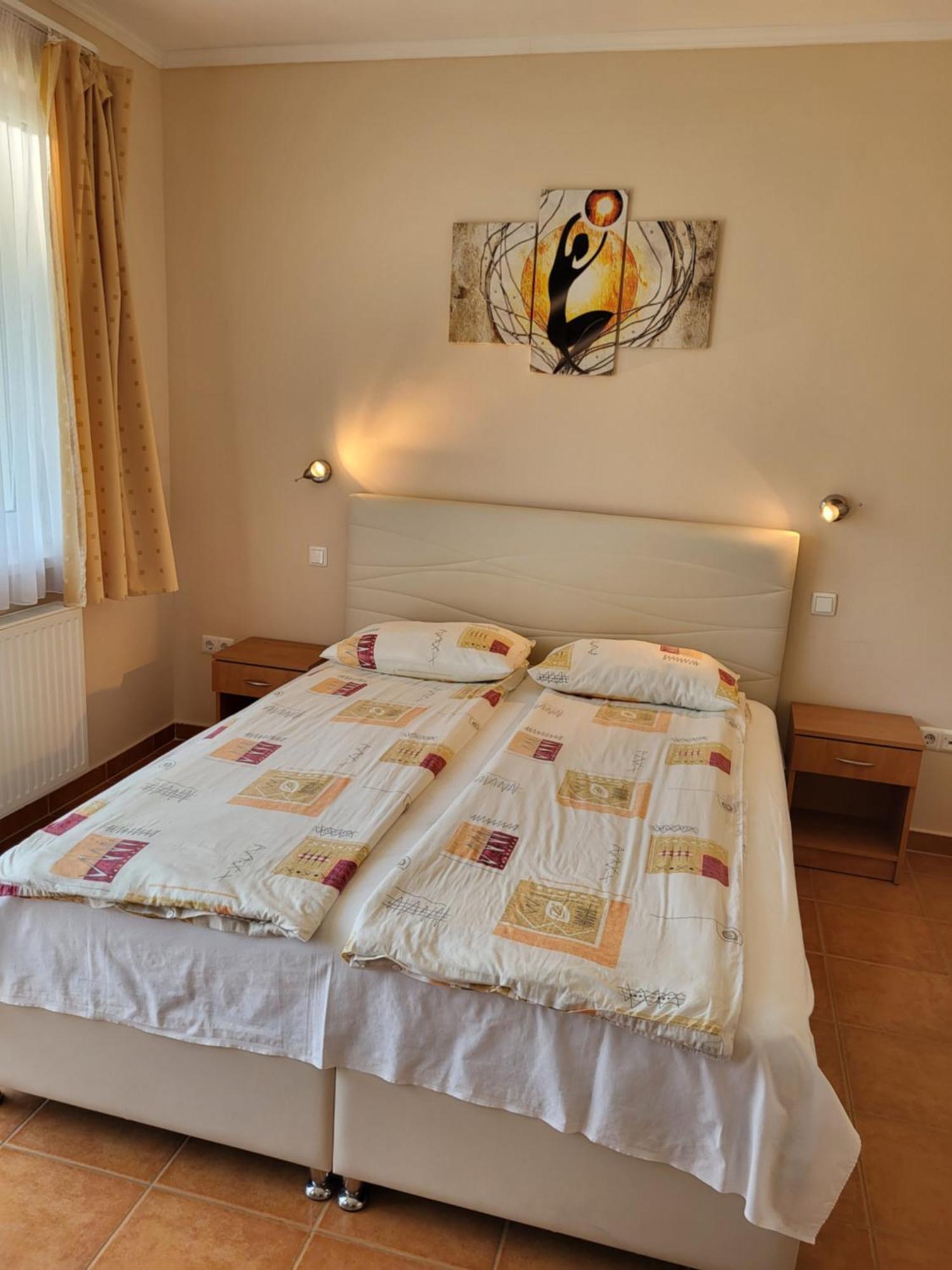 Tip-Top Apartmenthouse Balatonfured Exterior photo